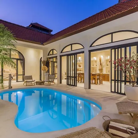 Villa Saleya With Jacuzzi Canggu  Bagian luar foto