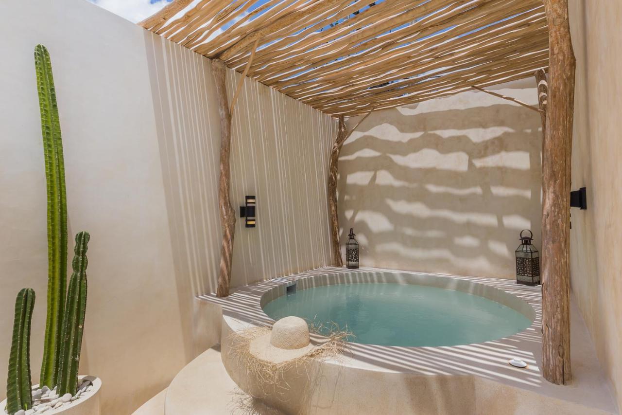 Saleya With Jacuzzi Villa