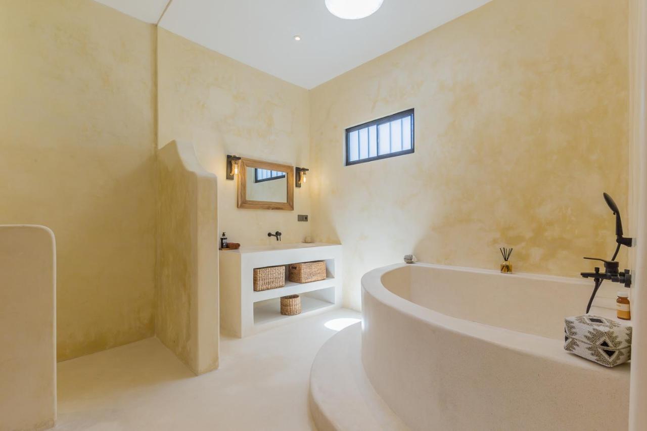 Saleya With Jacuzzi