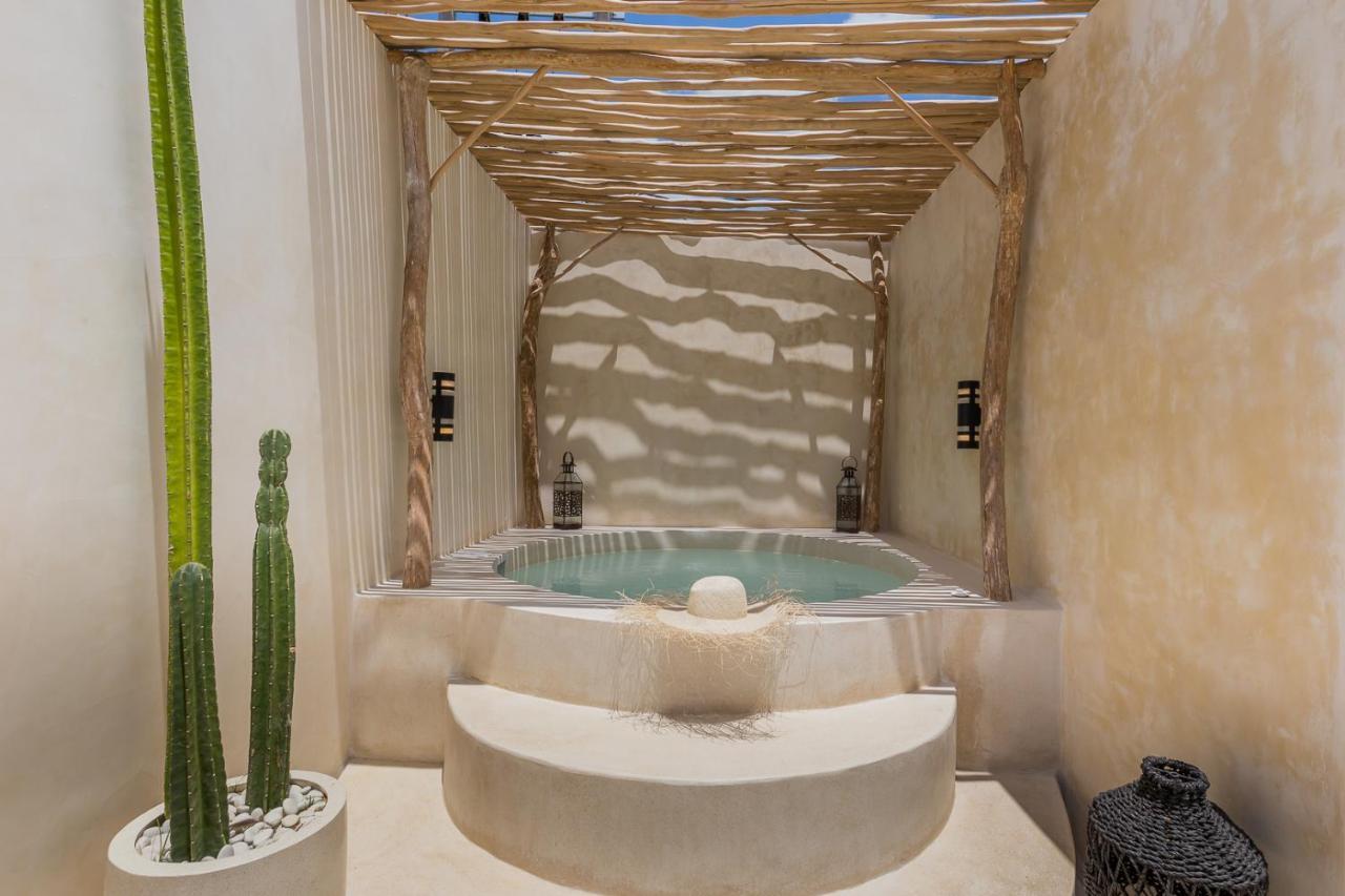 Saleya With Jacuzzi